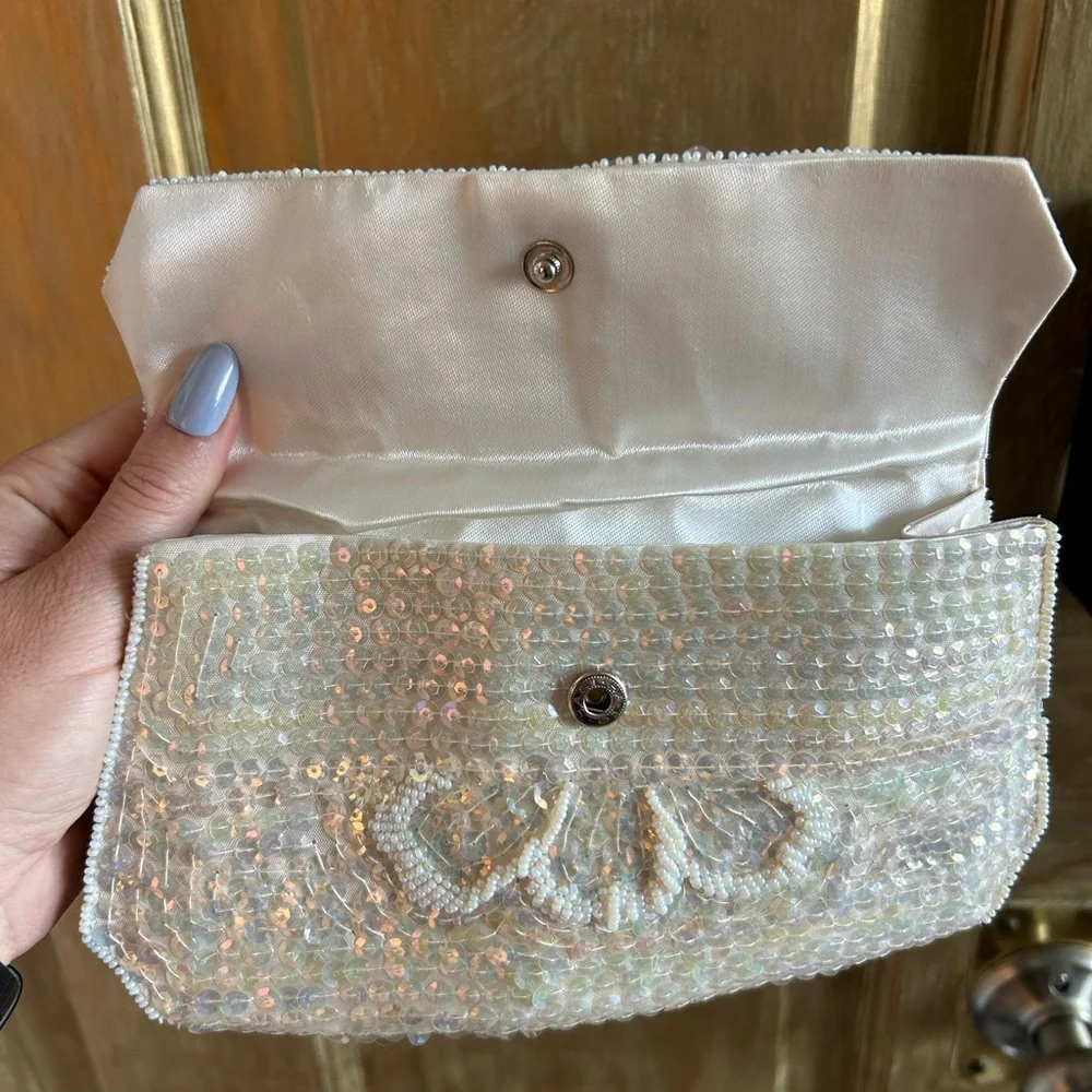 Vintage sequin‎ clutch